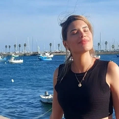 Kéylla à beira-mar